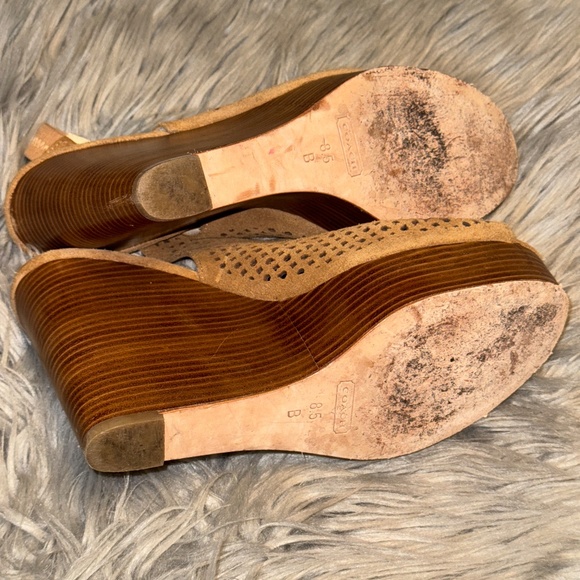 EUC Coach Tan Chasity Platform Wedge Sandals Size 8.5 - Picture 8 of 8